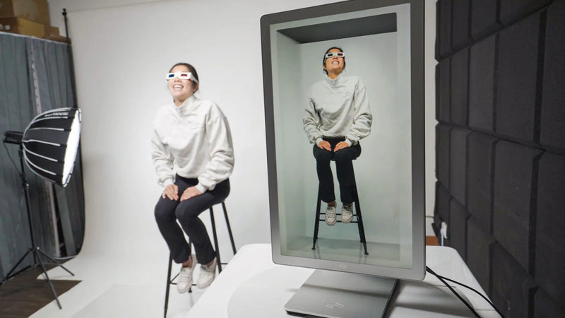 Looking Glass Hololuminescent™ Display (HLD)